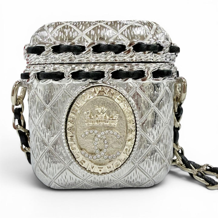 極美品◇CHANEL シャネル B21A ココマーク クラウン マトラッセ AirPods 第2世代用 エアポッズケース シルバー 伊製 レディース 箱付き
