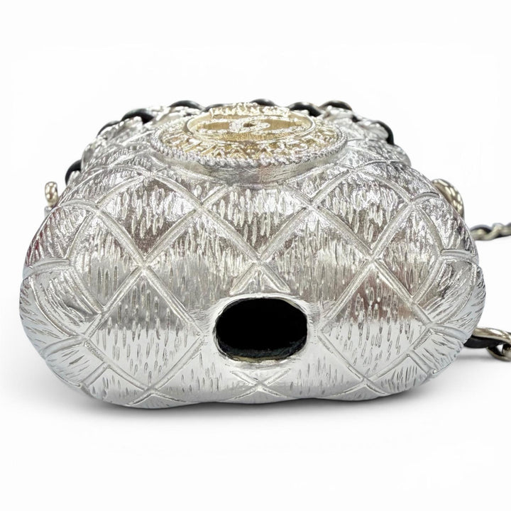 極美品◇CHANEL シャネル B21A ココマーク クラウン マトラッセ AirPods 第2世代用 エアポッズケース シルバー 伊製 レディース 箱付き