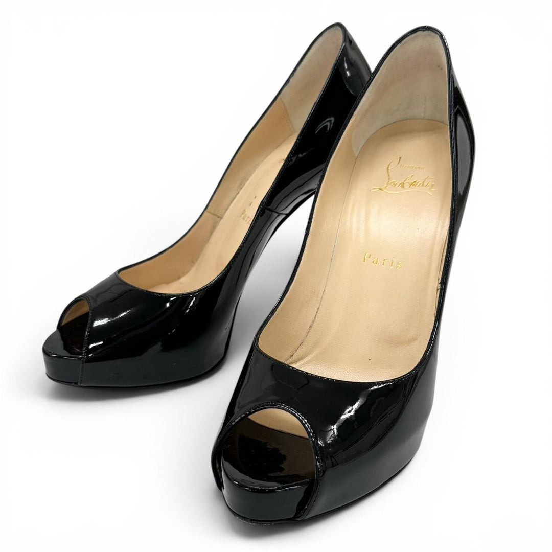 美品▲Christian Louboutin クリスチャンルブタン 1150600 NEW VERY PRIVE パテントレザー パンプス ブラック 38 伊製 箱・保存袋付き
