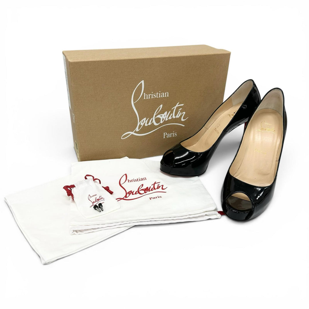 美品▲Christian Louboutin クリスチャンルブタン 1150600 NEW VERY PRIVE パテントレザー パンプス ブラック 38 伊製 箱・保存袋付き