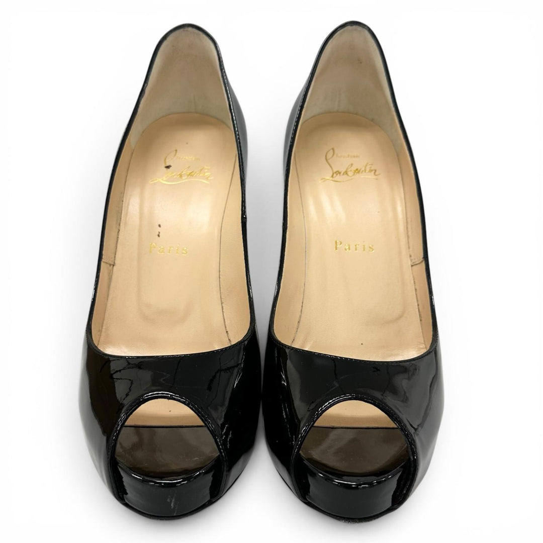 美品▲Christian Louboutin クリスチャンルブタン 1150600 NEW VERY PRIVE パテントレザー パンプス ブラック 38 伊製 箱・保存袋付き