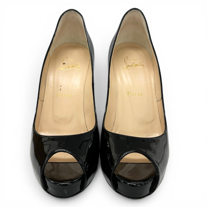 美品▲Christian Louboutin クリスチャンルブタン 1150600 NEW VERY PRIVE パテントレザー パンプス ブラック 38 伊製 箱・保存袋付き