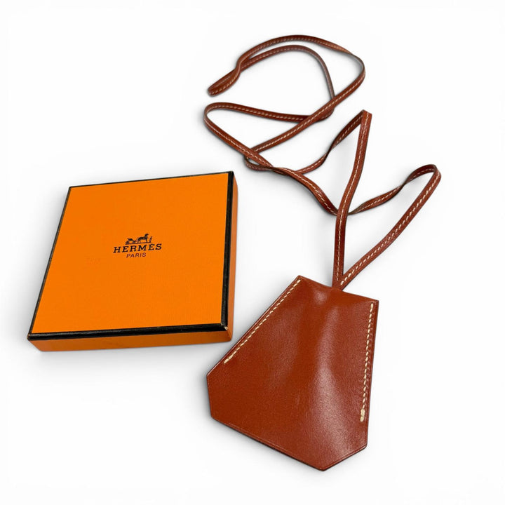 美品▼HERMES エルメス ヴィンテージ レザー マルジェラ期 クロシェット ネックレス ブラウン □C刻印 仏製 メンズ レディース 箱付き