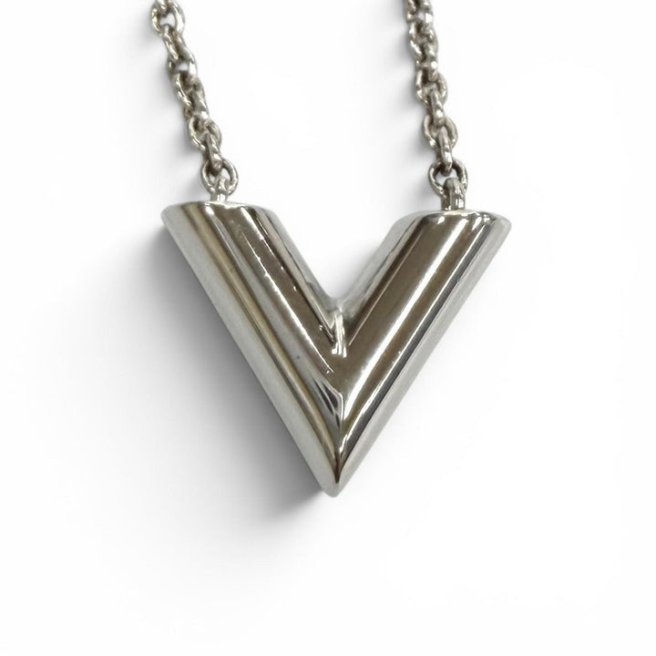 極美品★LOUIS VUITTON ルイヴィトン M63197 ネックレス エセンシャル V サークルロゴ Vモチーフ チェーン 定価72600円 箱・袋付