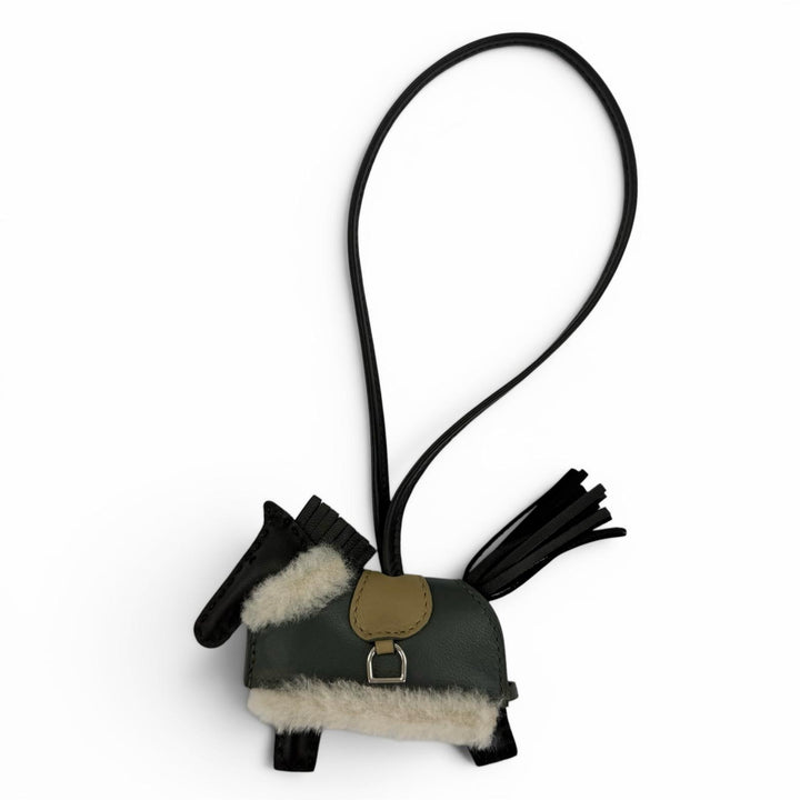 未使用品☆HERMES エルメス ロデオチャーム PM ロベオ ブラッシュドレザー ブラック/ヴェールマングローブ/ベージュマルファ G刻印
