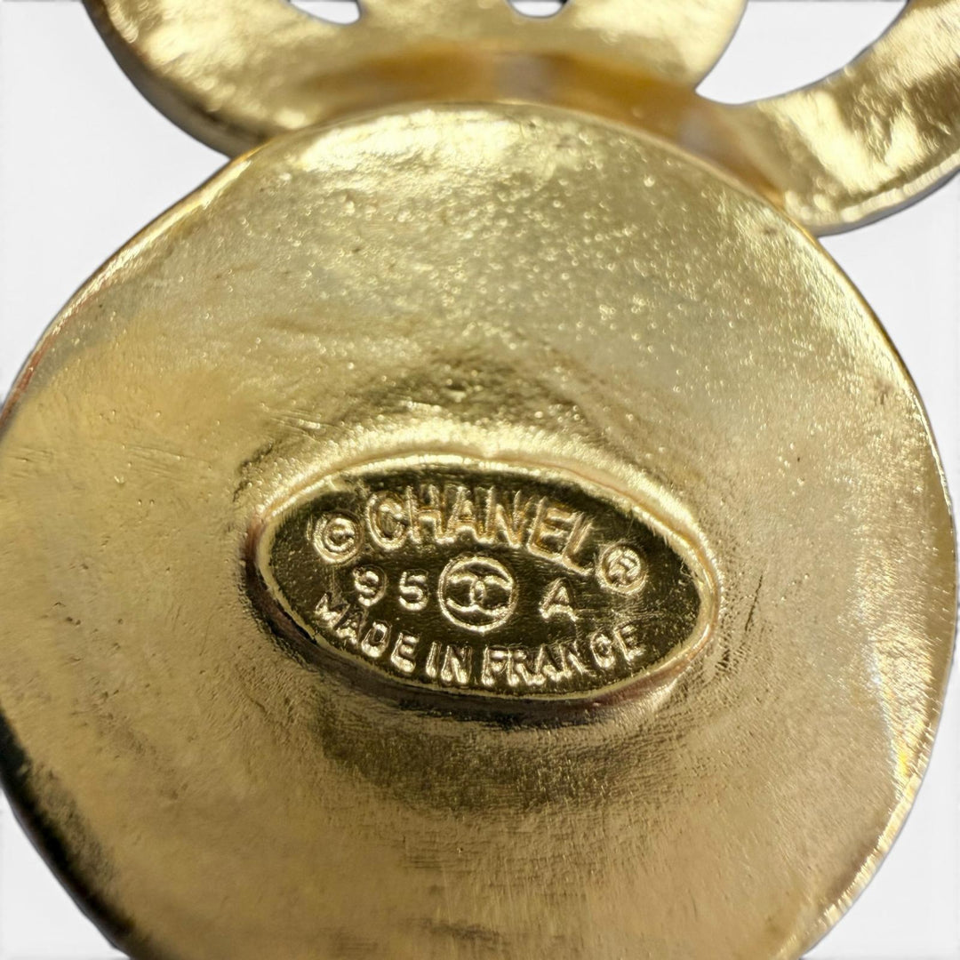 極美品☆CHANEL シャネル ヴィンテージ 95A ココマーク シェル使い ブローチ アクセサリー ゴールド フランス製 レディース 箱付き
