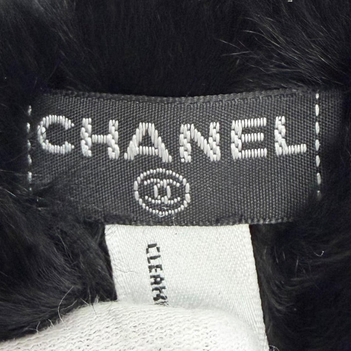 極美品△CHANEL シャネル ココマーク ラパン ファー リストバンド バングル ブレスレット ブラック ホワイト フランス製 レディース 箱付