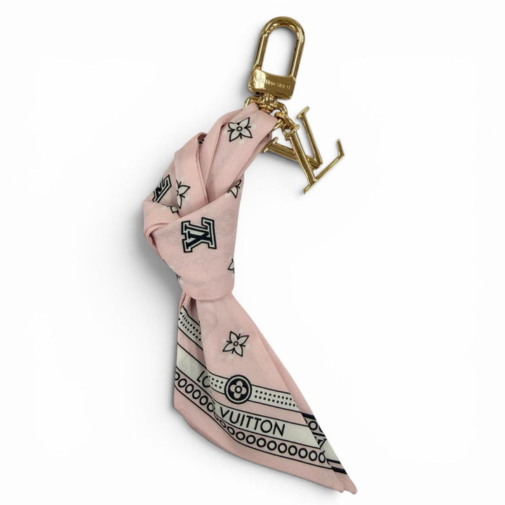 美品☆LOUIS VUITTON ルイヴィトン M02614 バッグチャーム・LV バンダナ ピンク ゴールド金具 イタリア製 レディース 保存袋付き