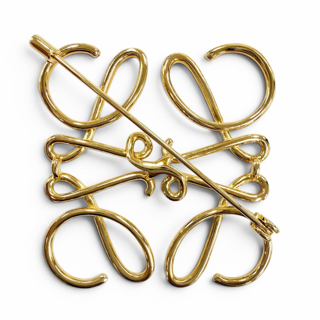 極美品☆LOEWE ロエベ メタル アナグラムロゴ アクセサリー 5×5cm ブローチ ゴールド レディース 箱・保存袋付き