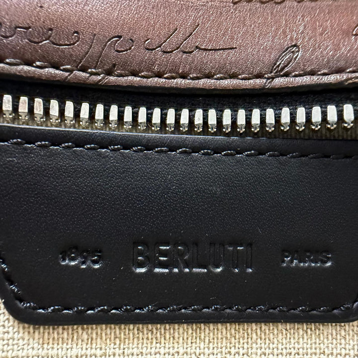 極美品□BERLUTI ベルルッティ アンジュール・ガリバー メッセンジャー レザー カリグラフィ スクリット 2WAY ショルダーバッグ ブラウン