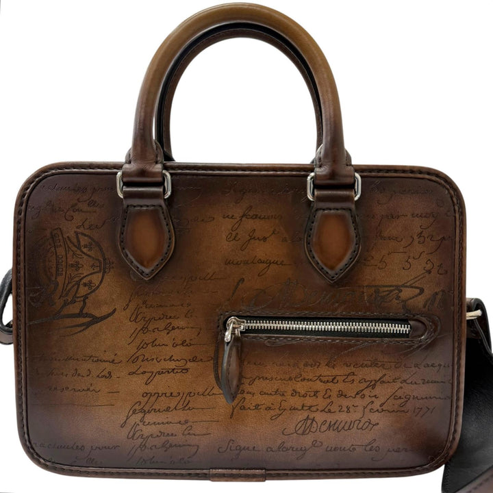 極美品□BERLUTI ベルルッティ アンジュール・ガリバー メッセンジャー レザー カリグラフィ スクリット 2WAY ショルダーバッグ ブラウン