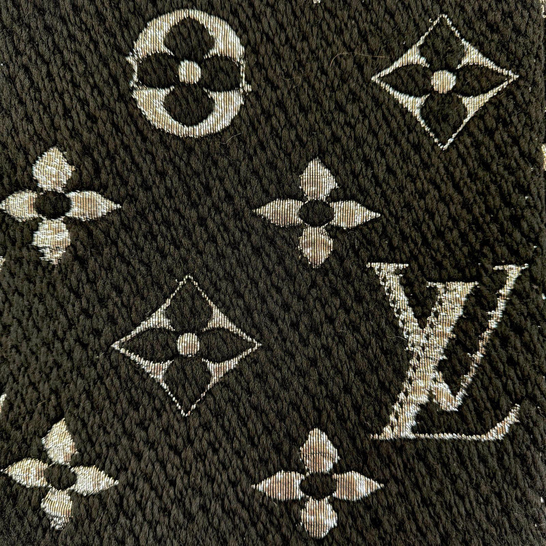 美品☆LOUIS VUITTON ルイヴィトン M75833 エシャルプ・ロゴマニア シャイン ウール シルク ノワール フリンジ付 マフラー 伊製 正規品