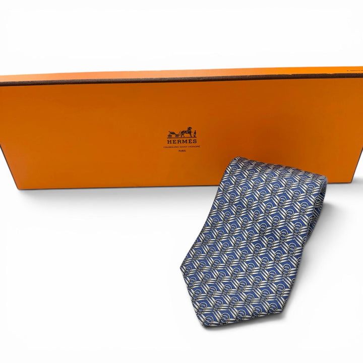 極美品□HERMES エルメス 7824 UA シルク100% ホースビット 総柄 ネクタイ レギュラータイ ブルー フランス製 メンズオススメ◎ 箱付き