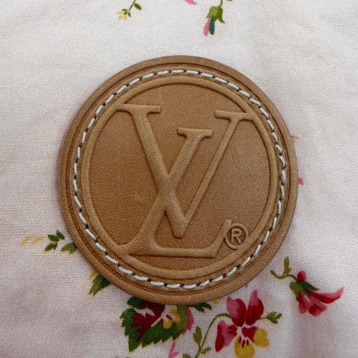 美品☆LOUIS VUITTON ルイヴィトン 24SS フローラルプリント 裏地モノグラム LVレザーパッチ ダウンジャケット ピンク系 34 正規品