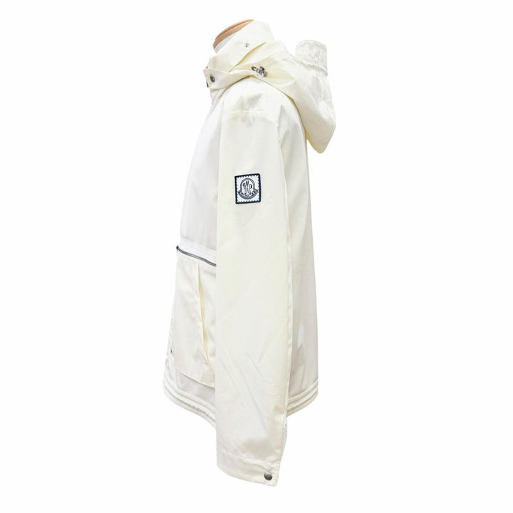 美品△MONCLER GAMME BLEU モンクレール ガムブルー GIUBBINO ロゴワッペン フード付き ジップアップ ジャケット アイボリー 0 正規品