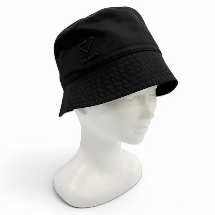 極美品▼PRADA プラダ 2HC137 RE-NYLON ナイロン 三角ロゴ トライアングルロゴ 帽子 バケットハット ブラック S 正規品 メンズ