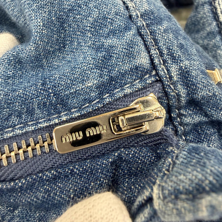 美品☆MIUMIU ミュウミュウ 23AW GWP471 コットン シャンブレー ロゴ刺繍 ワイドパンツ デニムパンツ インディゴブルー 38 伊製 正規品