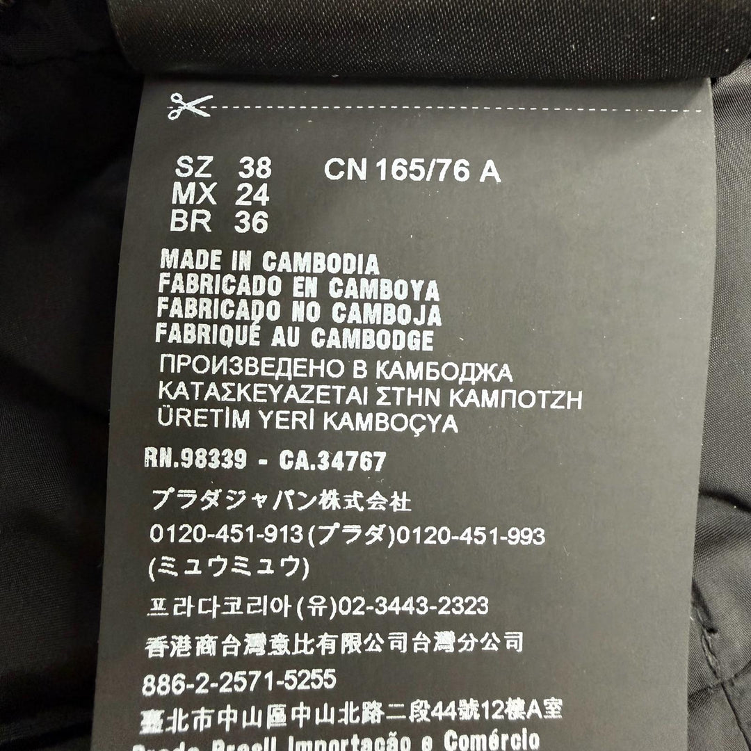 美品☆PRADA プラダ 29Y510 トライアングルロゴプレート シープスキンファー付 ダウンジャケット ブラック 38 正規品 レディース