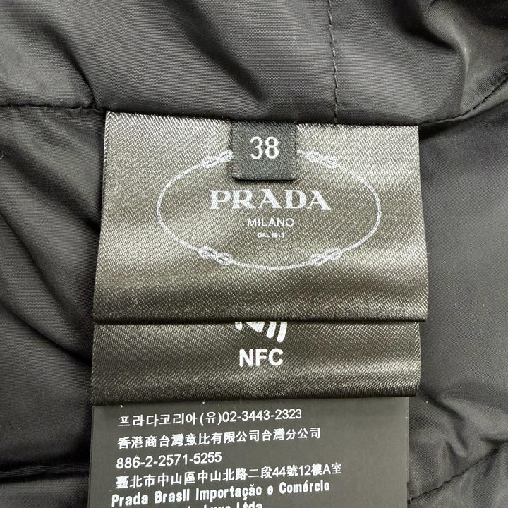美品☆PRADA プラダ 29Y510 トライアングルロゴプレート シープスキンファー付 ダウンジャケット ブラック 38 正規品 レディース