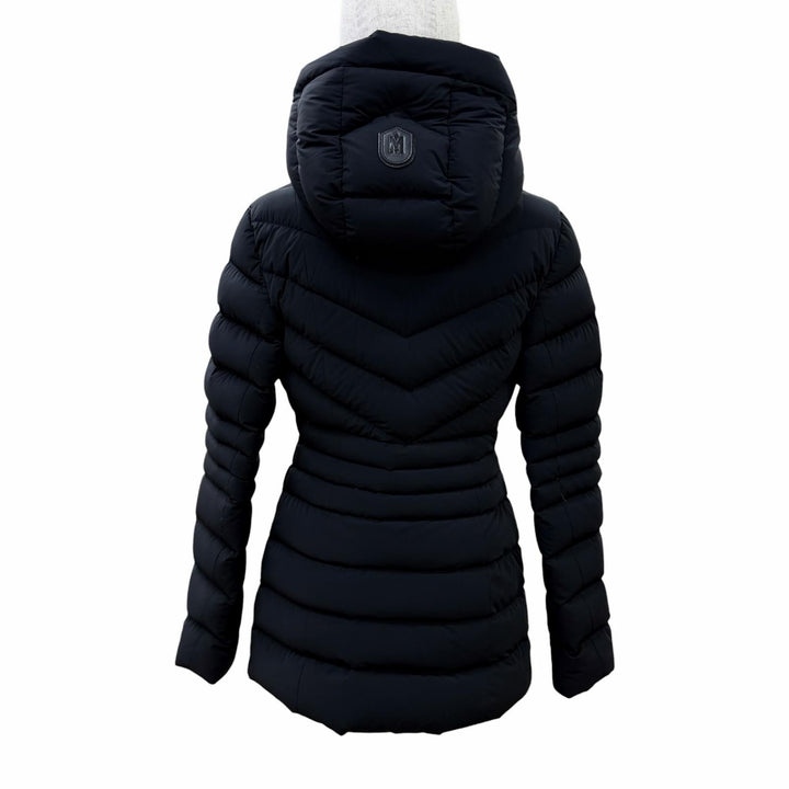 美品☆MACKAGE マッカージュ 5880000848 PATSY-NFR ロゴレザーパッチ レザー使い フード付 ZIP UP ダウンコート ブラック XS ハンガー付