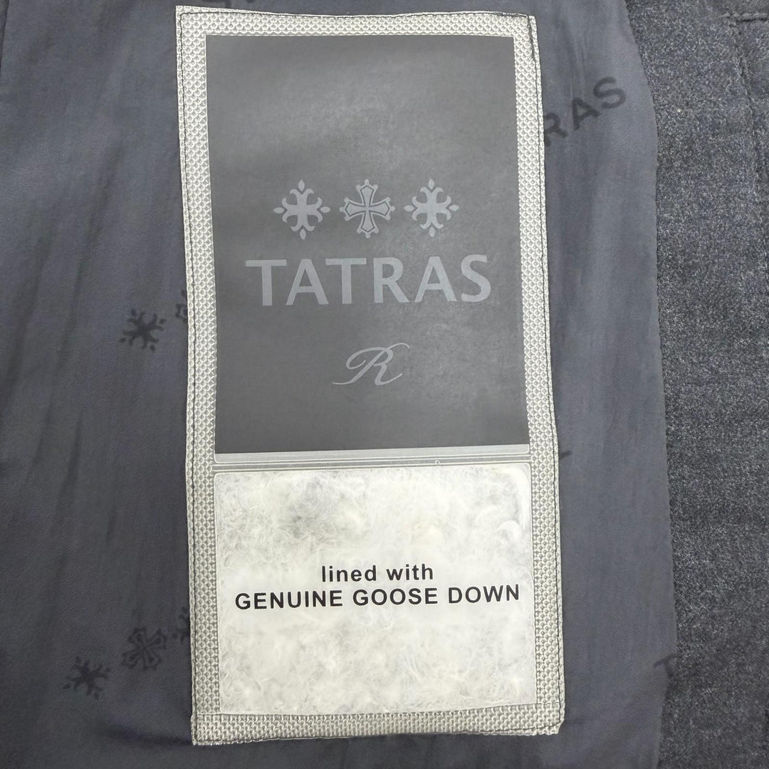 極美品◇TATRAS タトラス 22AW LTAT22A4894 Rライン IVOTTA ウール シルク ロゴワッペン ファー フード付 ダウンコート グレー 02 正規品