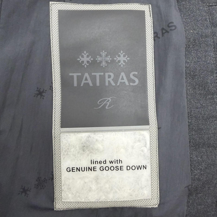 極美品◇TATRAS タトラス 22AW LTAT22A4894 Rライン IVOTTA ウール シルク ロゴワッペン ファー フード付 ダウンコート グレー 02 正規品