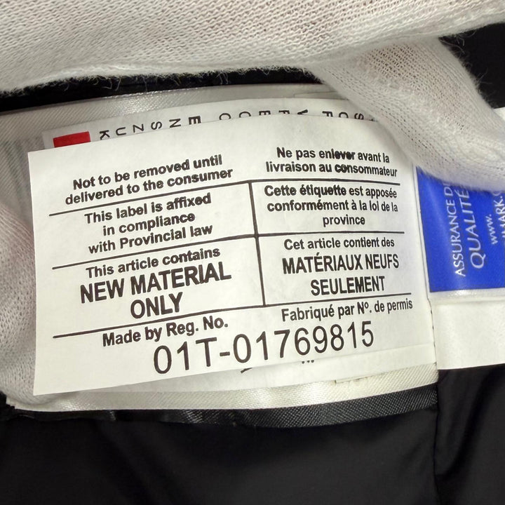 美品★CANADA GOOSE カナダグース 2302JL MACKENZIE PARKA ファー・フード・ロゴワッペン付 ダウンコート ダークネイビー M 正規品