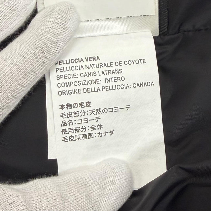 美品★CANADA GOOSE カナダグース 2302JL MACKENZIE PARKA ファー・フード・ロゴワッペン付 ダウンコート ダークネイビー M 正規品