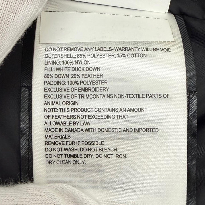 美品★CANADA GOOSE カナダグース 2302JL MACKENZIE PARKA ファー・フード・ロゴワッペン付 ダウンコート ダークネイビー M 正規品