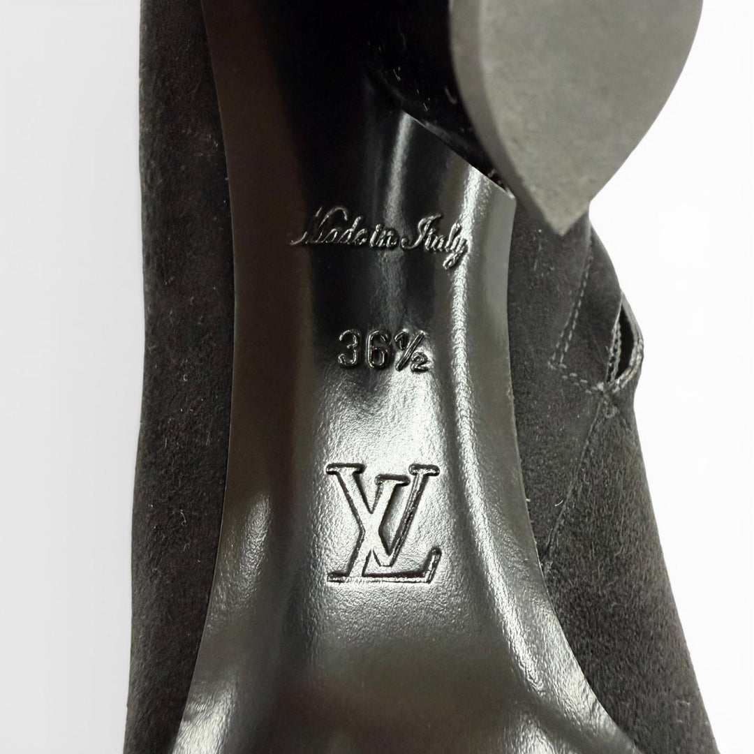 美品◇LOUIS VUITTON ルイヴィトン シルエットライン スウェードレザー モノグラム フラワーヒール LVロゴ ショートブーツ ブラック 36.5