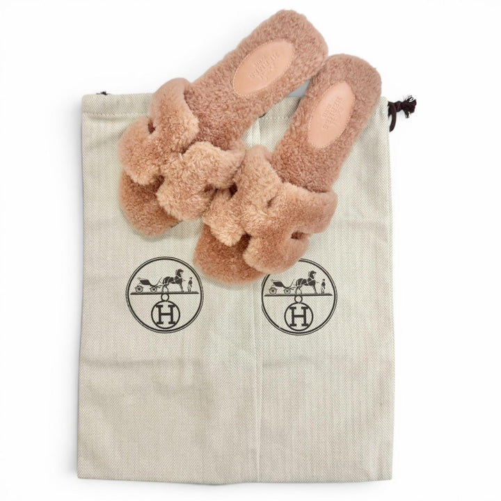 未使用品△HERMES エルメス 212178Z ORAN オラン Hモチーフ シープスキンファー ムートン フラット サンダル ミュール ピンクベージュ 35