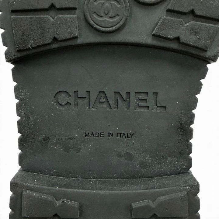 美品◇CHANEL シャネル G37813 ココネージュ スウェードレザー マトラッセ ココマーク金具付 ショートブーツ シルバー金具 36 イタリア製