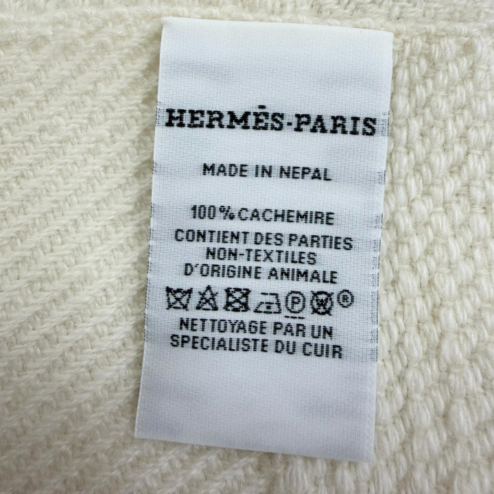 未使用品☆HERMES エルメス レイエH カシミヤ100％ ブランカッセ ロゴレザーパッチ フリンジ付 大判 ショール 定価233200円 箱付き