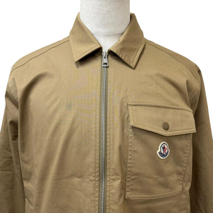 良品□MONCLER モンクレール 25SS CAMICIA ロゴワッペン ZIPUP サファリジャケット ブルゾンジャケット ベージュ L 正規品 メンズ