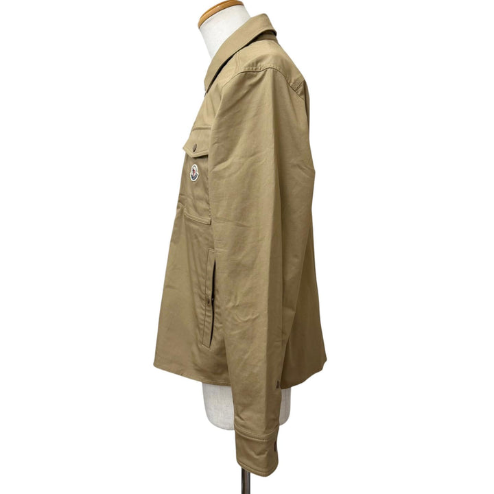 良品□MONCLER モンクレール 25SS CAMICIA ロゴワッペン ZIPUP サファリジャケット ブルゾンジャケット ベージュ L 正規品 メンズ