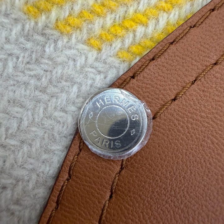 極美品☆HERMES エルメス タータンポケット・キュイール・アップリケ カシミヤ100％ レザーポケット セリエ金具 マフラー オレンジ系