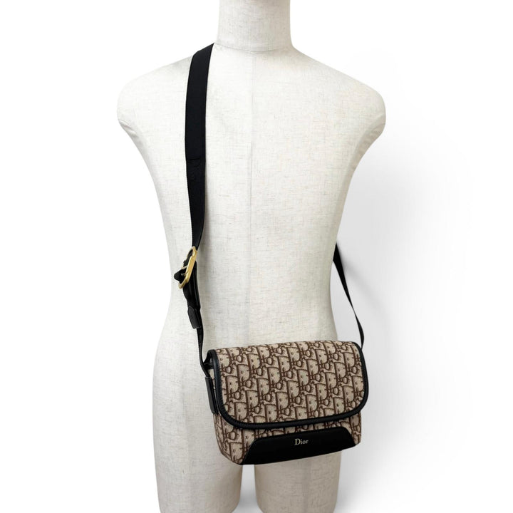 未使用品□Dior HOMME 2DBCA627YUS Dior Jett1 フラップ付き メッセンジャーバッグ ミニ レザー オブリーク ショルダーバッグ 伊製