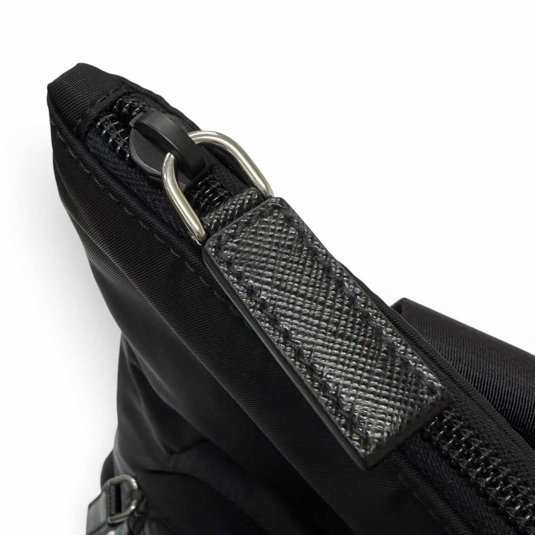 極美品□PRADA プラダ 2VG098 トライアングルロゴ サフィアーノレザー Re-Nylon 2WAY バックパック トートバッグ ブラック イタリア製