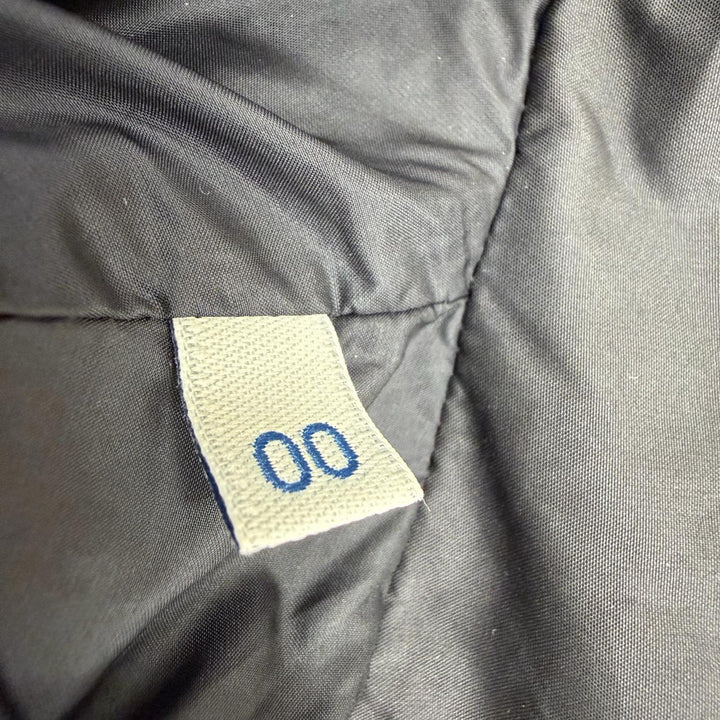 美品☆MONCLER モンクレール 2024年製 BROU ロゴワッペン・ベルト付 ダウンコート ブラック 00 国内正規品 ガーメント・ハンガー付き