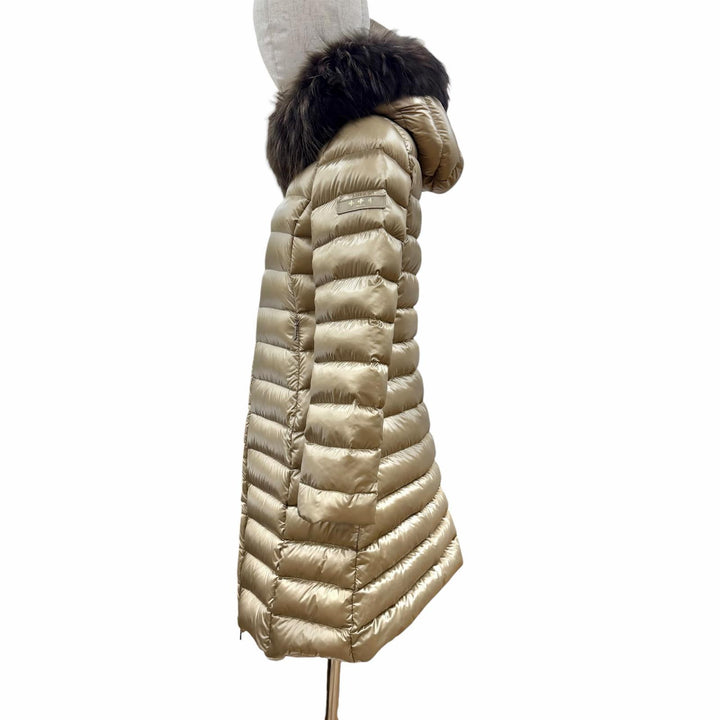 美品◇TATRAS タトラス 20AW LTA20A4706 ISERA ラクーンファー ロゴワッペン付 リバーシブル ダウンコート 01 正規品 レディース