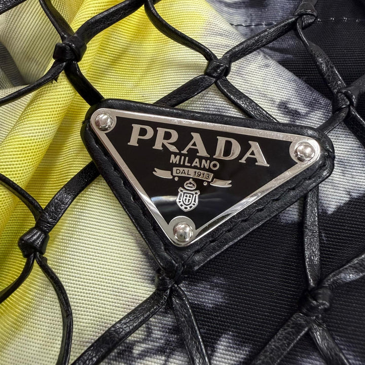美品☆PRADA プラダ 1BC072 トライアングルロゴ レザー使い メッシュ トートバッグ ハンドバッグ ブラック イエロー系 伊製 レディース