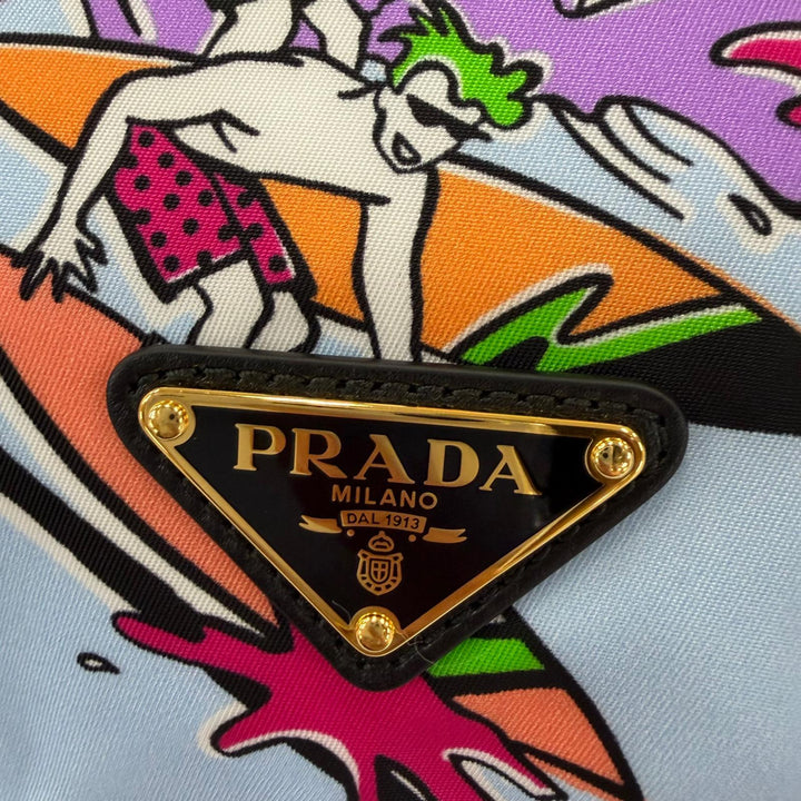 極美品☆PRADA プラダ 1NK001 トライアングルロゴ サーフィン 総柄 ドローストリング RE-NYLON 巾着 バッグ ポーチ ブルー マルチカラー