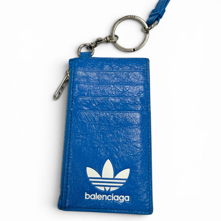 美品▼BALENCIAGA adidas バレンシアガ アディダス 721894 レザー 3ライン トレフォイル ストラップ付 フラグメントケース コインケース