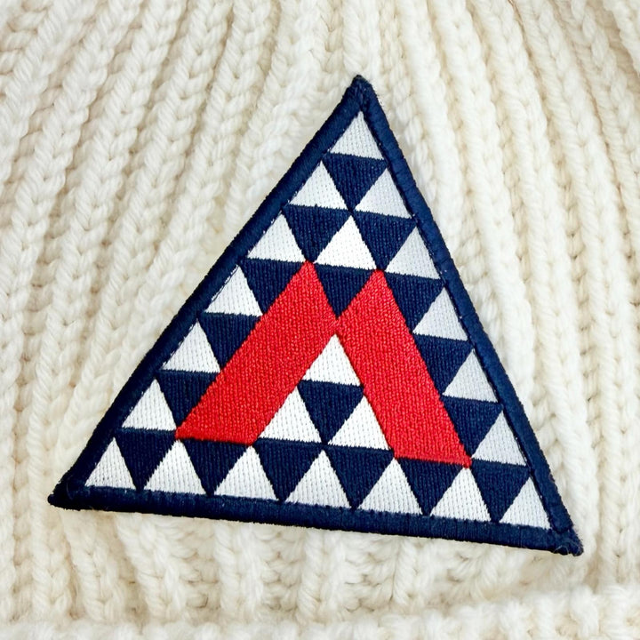 極美品△MONCLER モンクレール BERRETTO TRICOT ウール100％ ロゴワッペン 三角 ニット帽 ニットキャップ ビーニー アイボリー 正規品