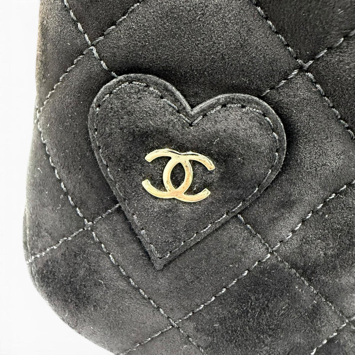 美品☆CHANEL シャネル G33209 ココマーク ハート・クローバー スウェードレザー ショートブーツ ブラック 38.5 イタリア製 保存袋付き
