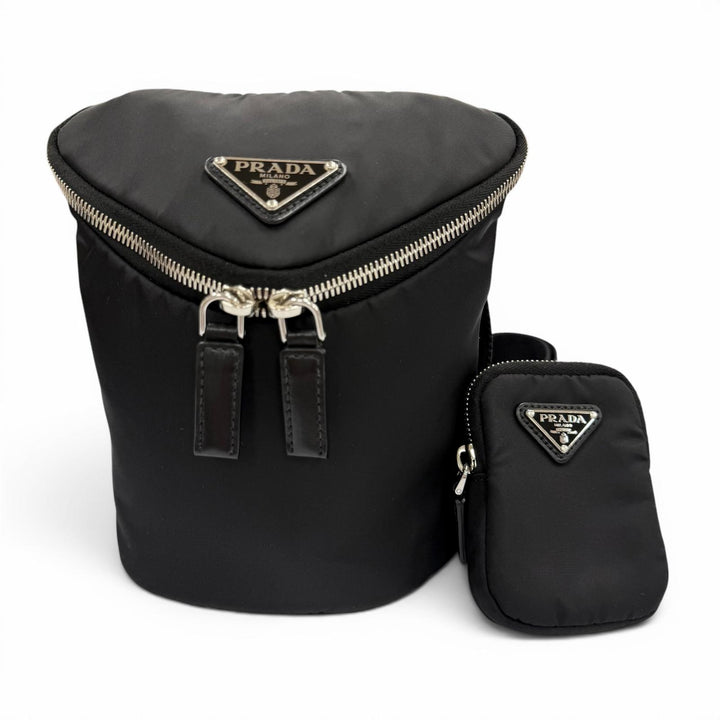 良品▼PRADA プラダ 2VH147 Re-Nylon トライアングルロゴ 三角プレート ポーチ付き ショルダーバッグ ブラック シルバー金具 保存袋付き