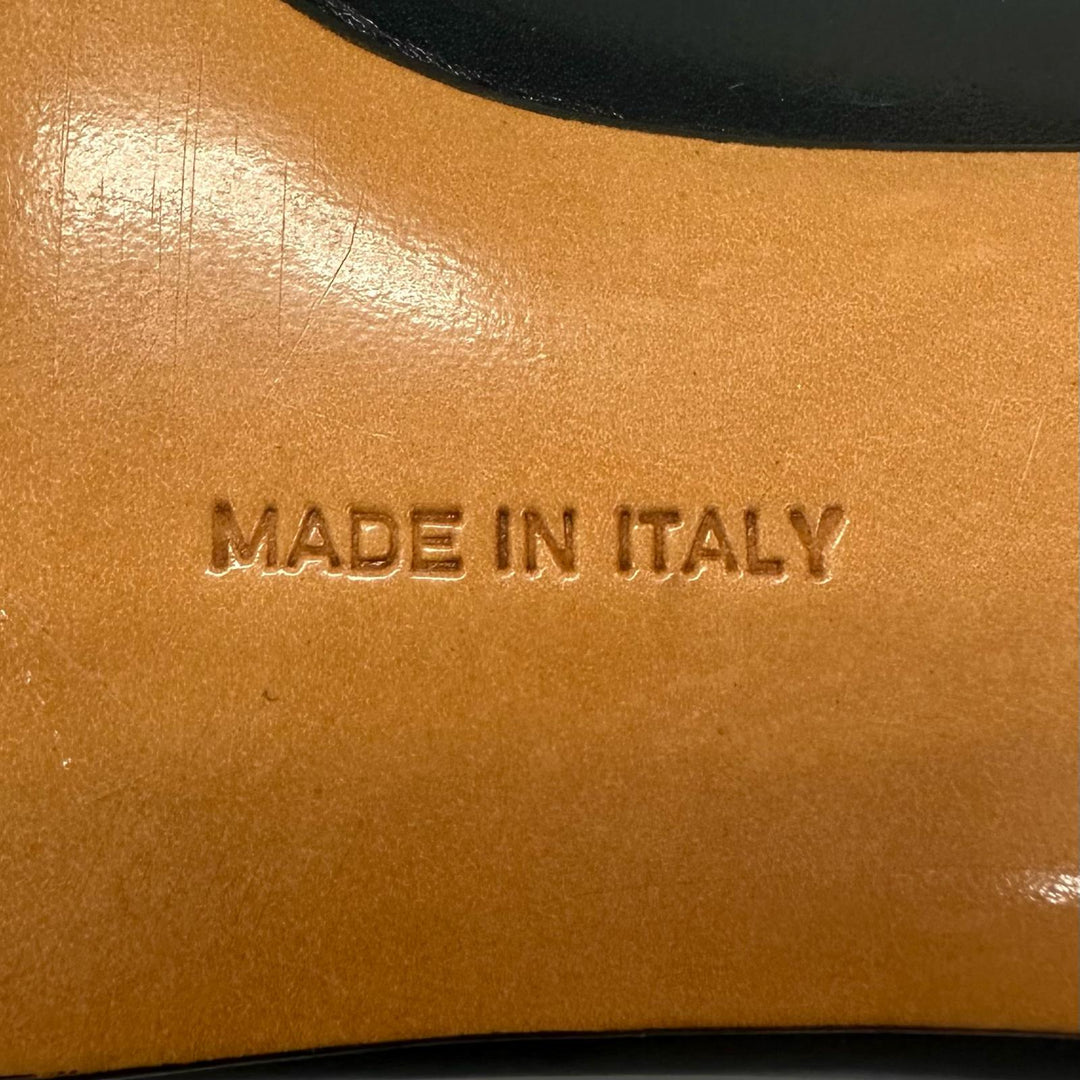 未使用品▲Salvatore Ferragamo サルヴァトーレフェラガモ ヴァラリボン ラウンドトゥ レザー パンプス ネイビー ゴールド金具 6.5 伊製