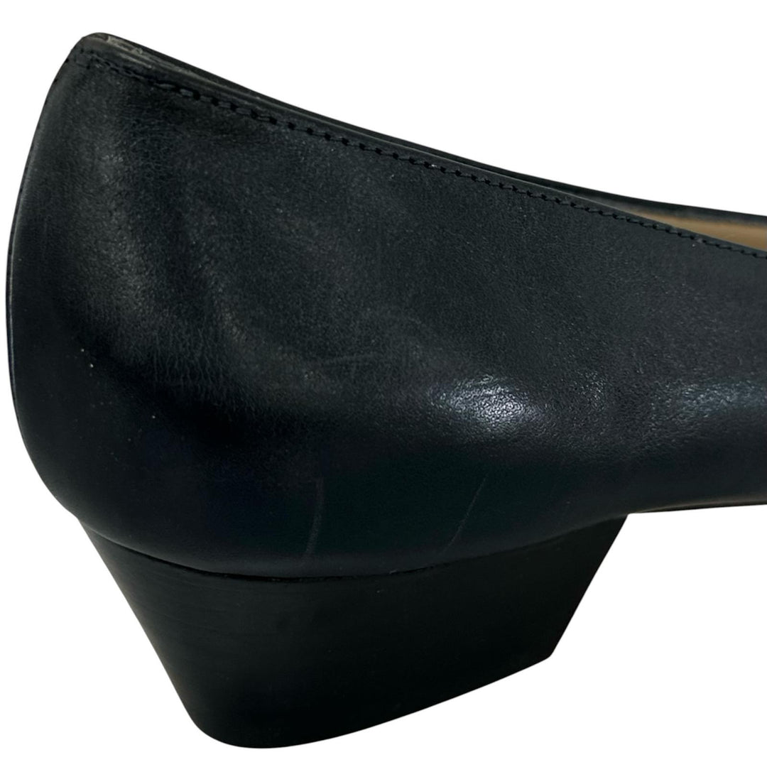 未使用品▲Salvatore Ferragamo サルヴァトーレフェラガモ ヴァラリボン ラウンドトゥ レザー パンプス ネイビー ゴールド金具 6.5 伊製