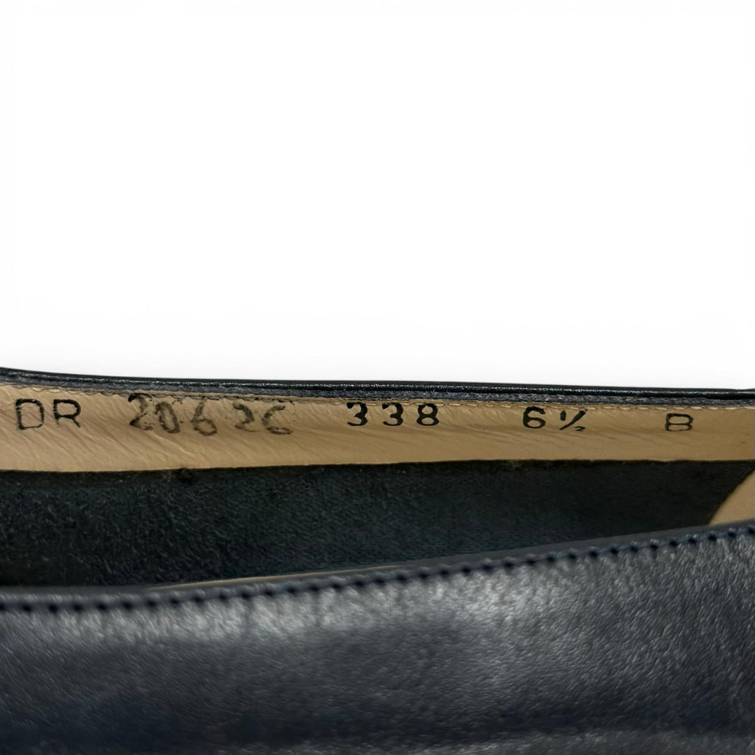 未使用品▲Salvatore Ferragamo サルヴァトーレフェラガモ ヴァラリボン ラウンドトゥ レザー パンプス ネイビー ゴールド金具 6.5 伊製
