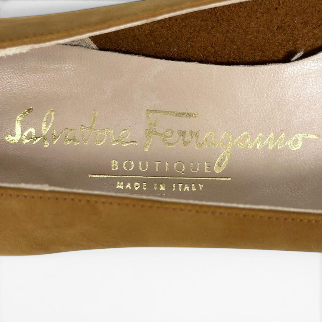 未使用品▲Salvatore Ferragamo サルヴァトーレフェラガモ VARA ヴァラリボン スウェードレザー パンプス ブラウン 6 レディース 箱付き